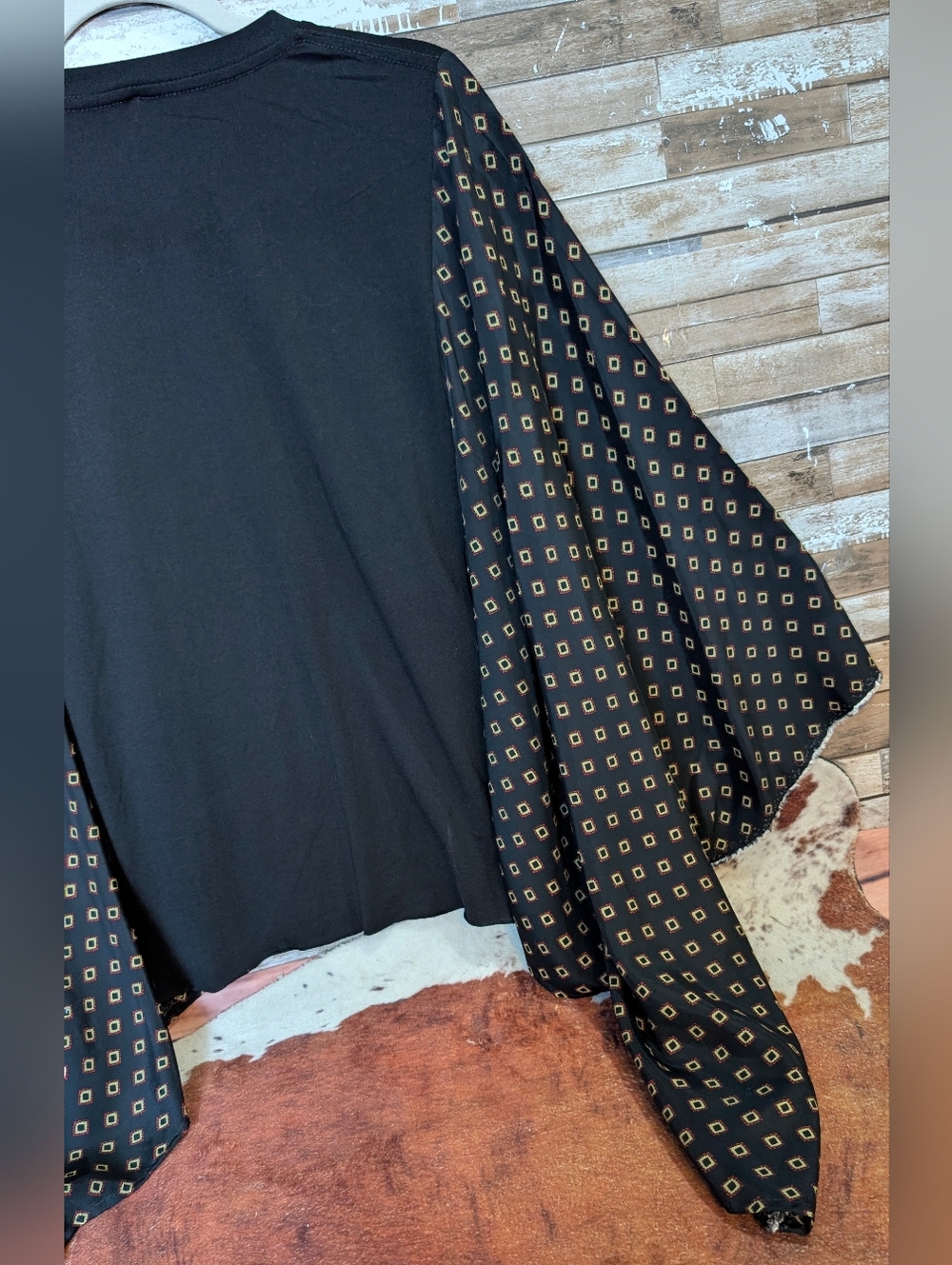 New Handcrafted Aerosmith Graphic With Boho Bat Winged Sleeves - Picture 9 of 10